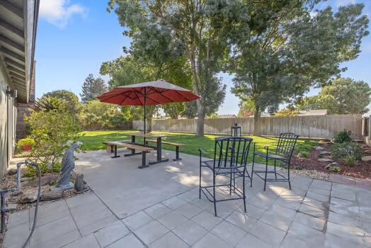 1987 W Orange Ave, Porterville, CA 93257