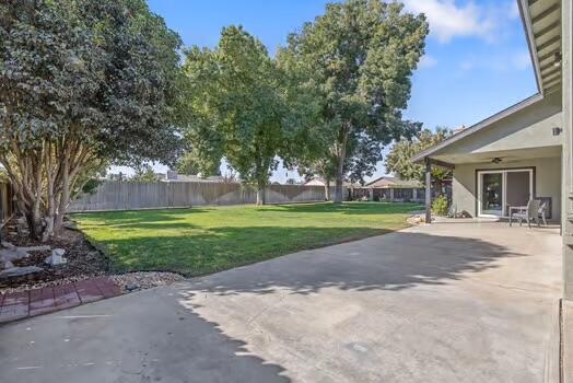 1987 W Orange Ave, Porterville, CA 93257