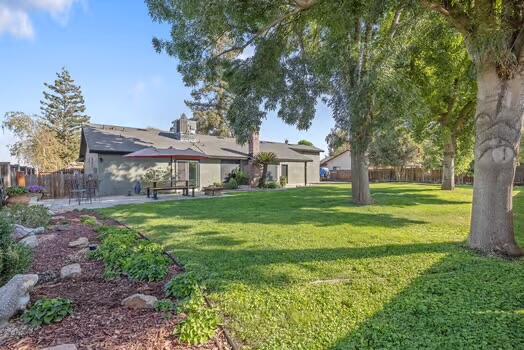1987 W Orange Ave, Porterville, CA 93257
