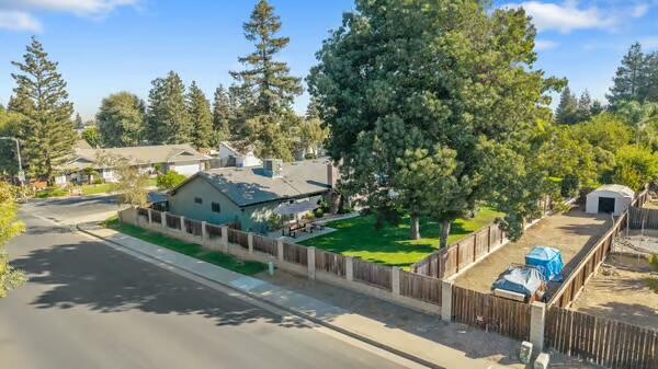 1987 W Orange Ave, Porterville, CA 93257