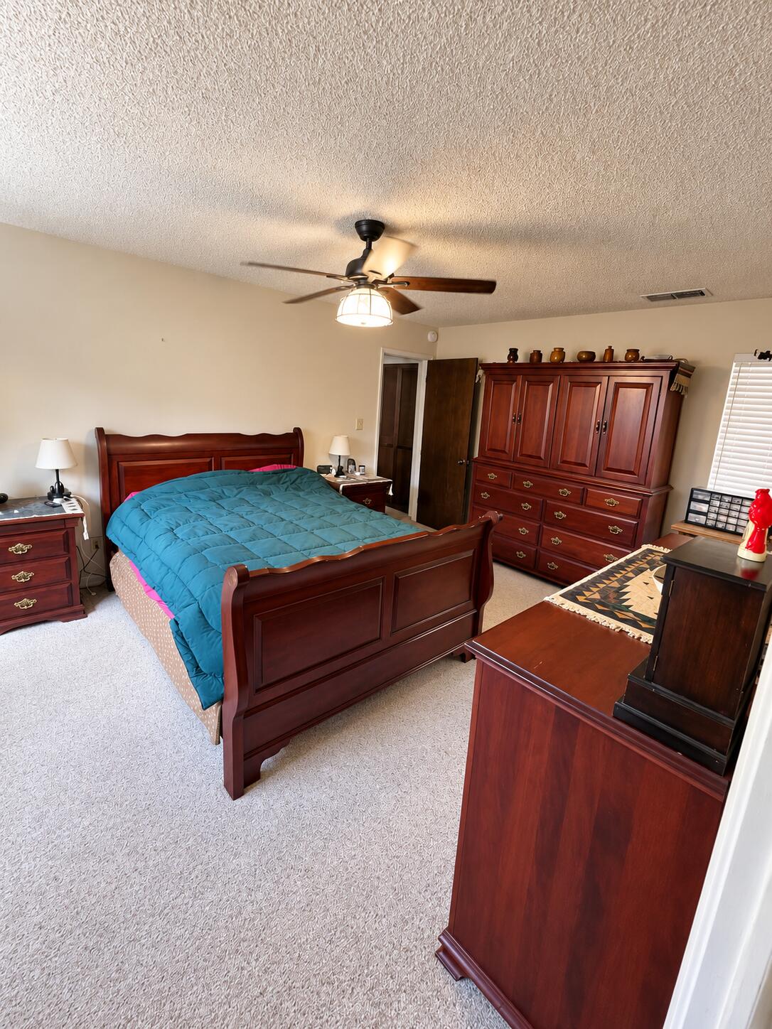 15017 El Rancho Ave, Visalia, CA 93292