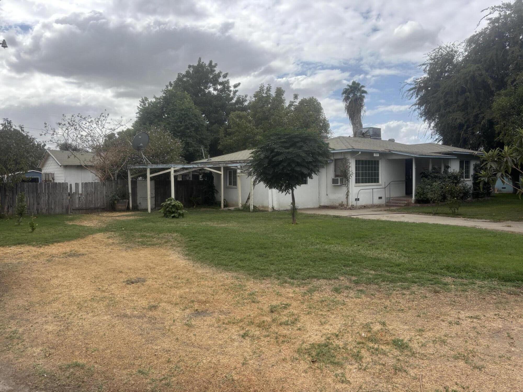 12261 Avenue 322, Visalia, CA 93291
