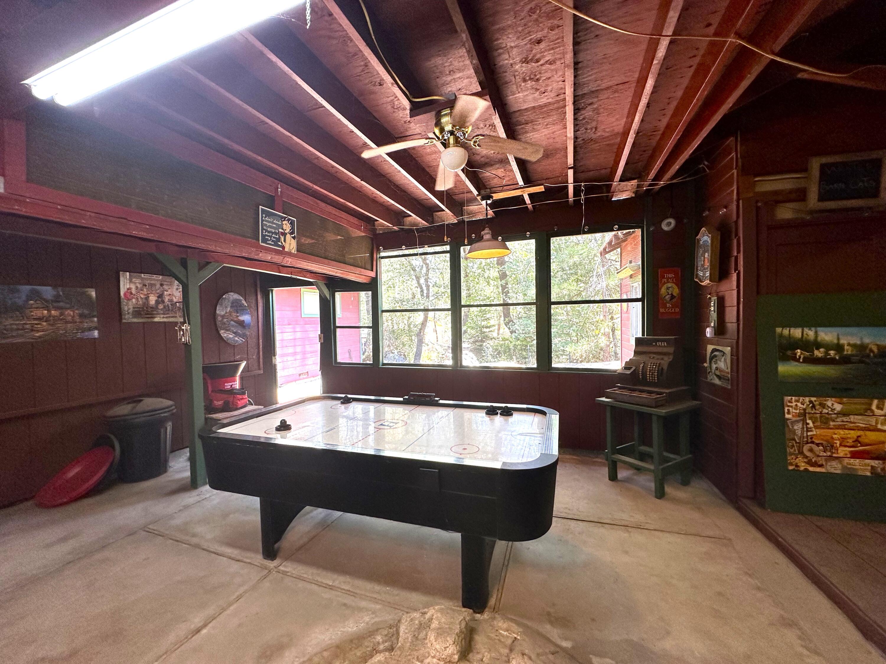 356 Cedar Brk Trl, California Hot Springs, CA 93207