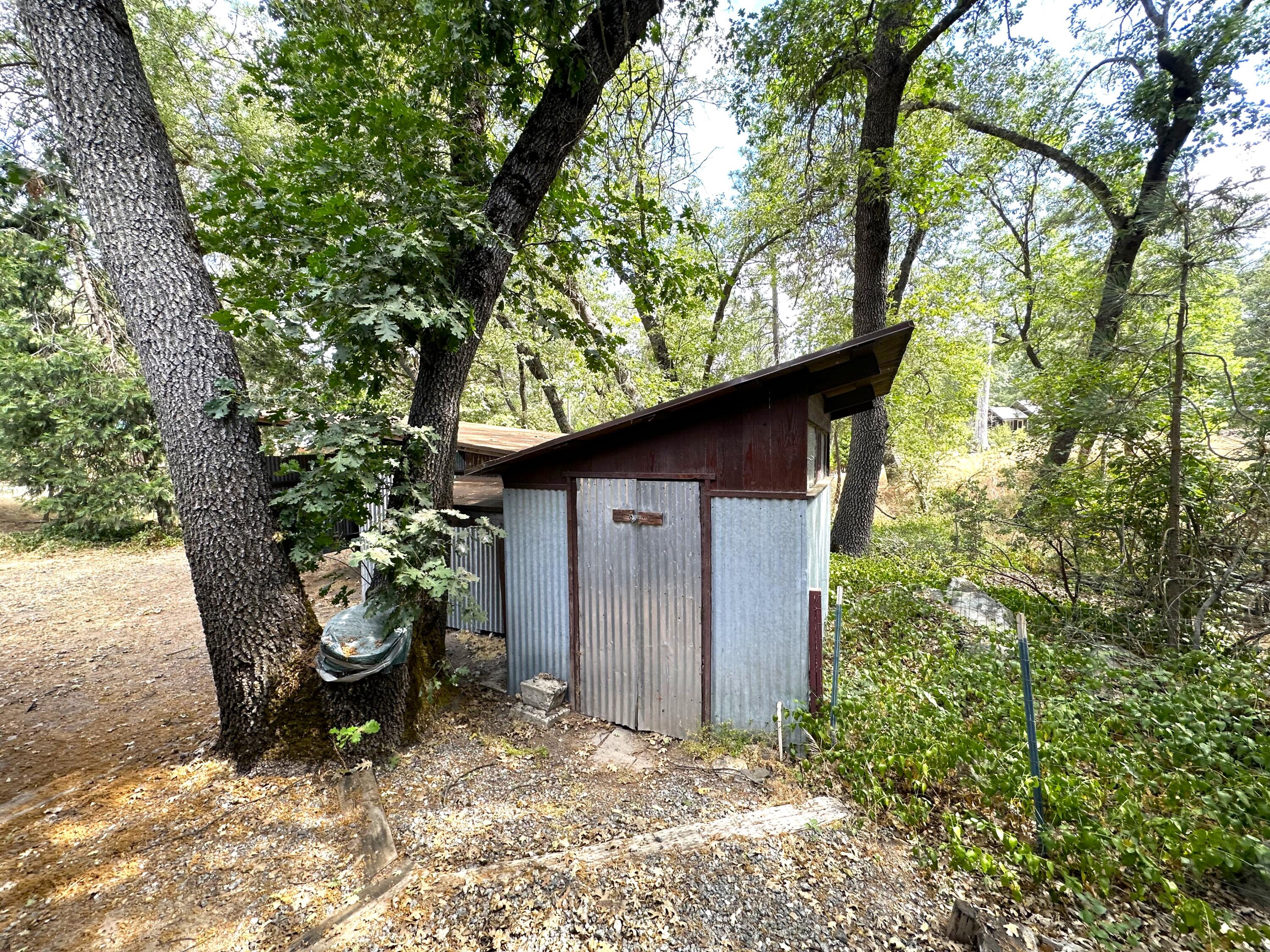 356 Cedar Brk Trl, California Hot Springs, CA 93207