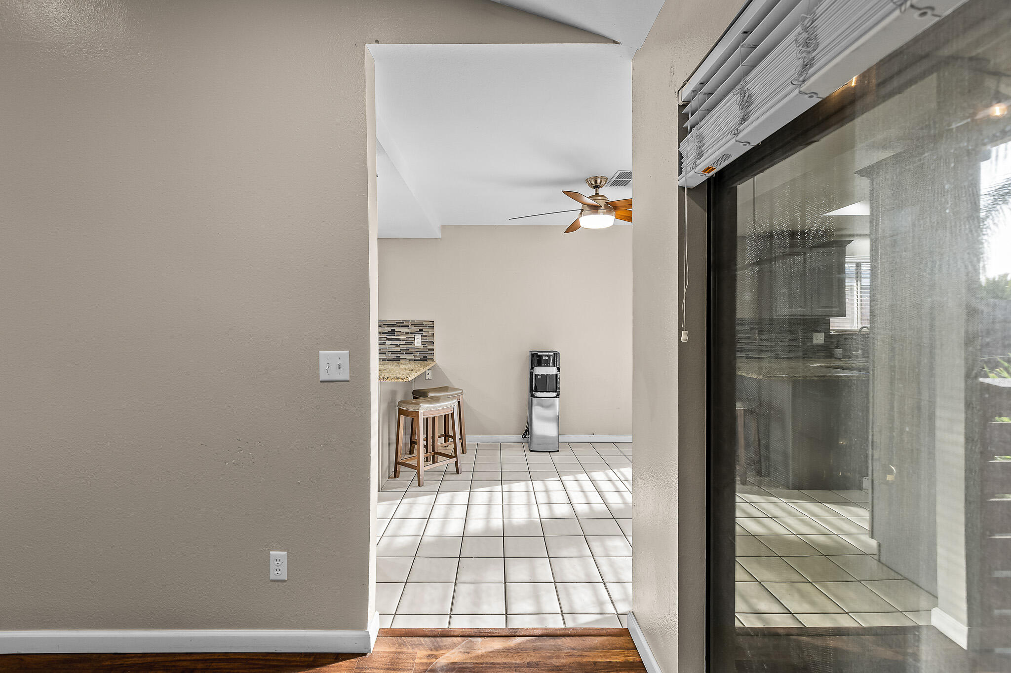 2131 S Hall St, Visalia, CA 93277