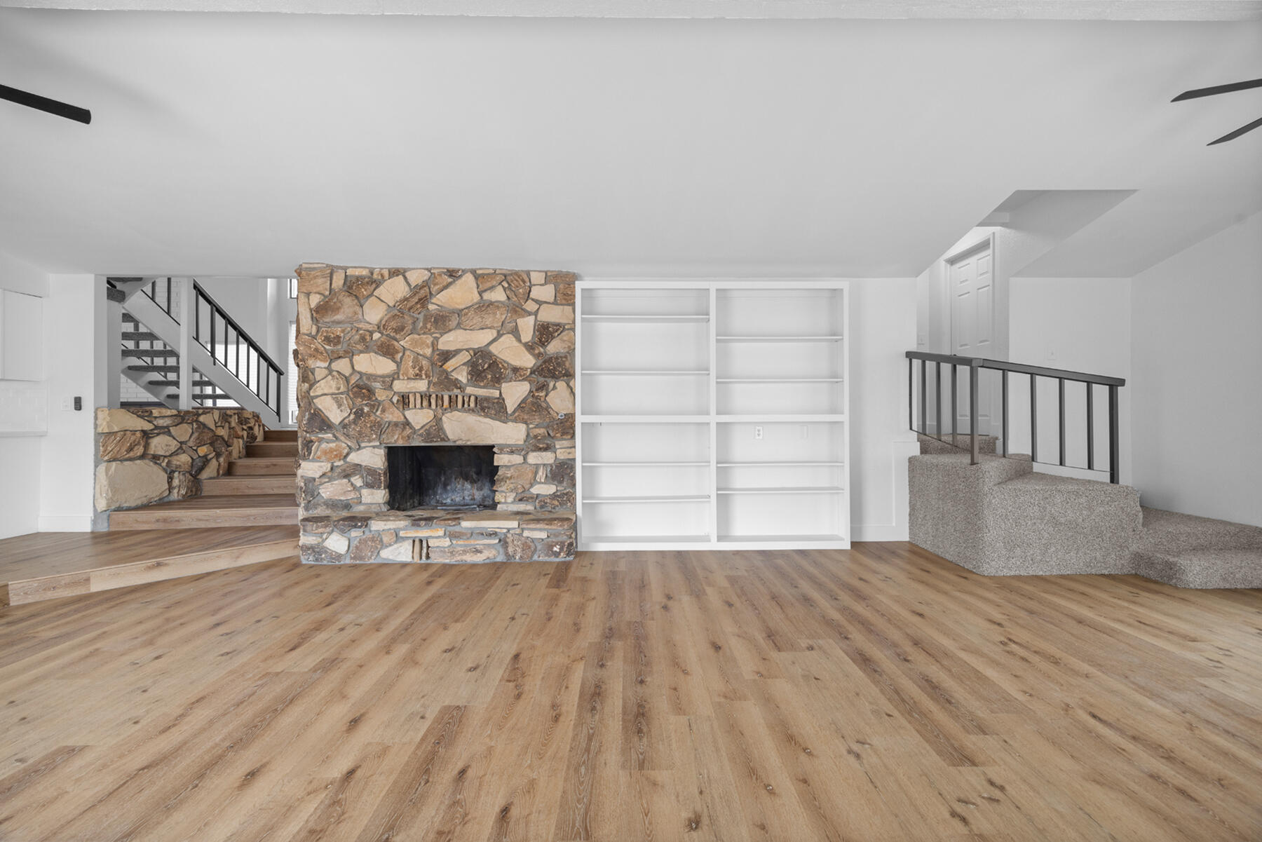 1112 N Scenic Dr, Porterville, CA 93257