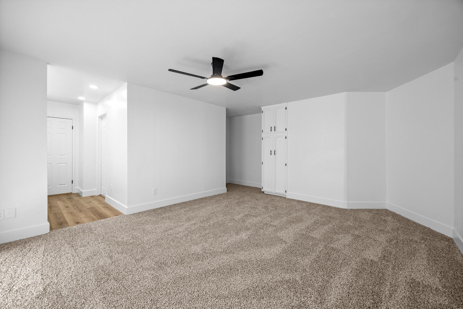 1112 N Scenic Dr, Porterville, CA 93257