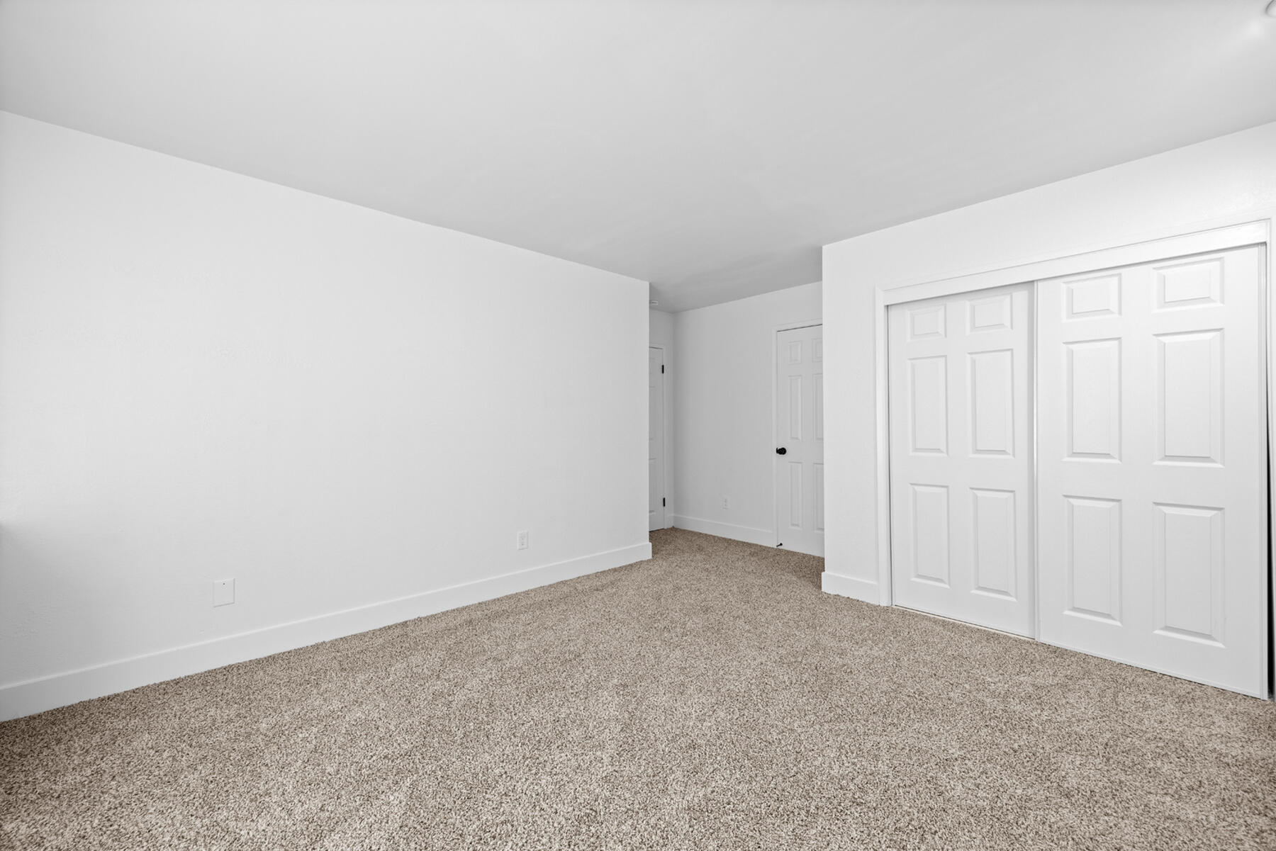 1112 N Scenic Dr, Porterville, CA 93257
