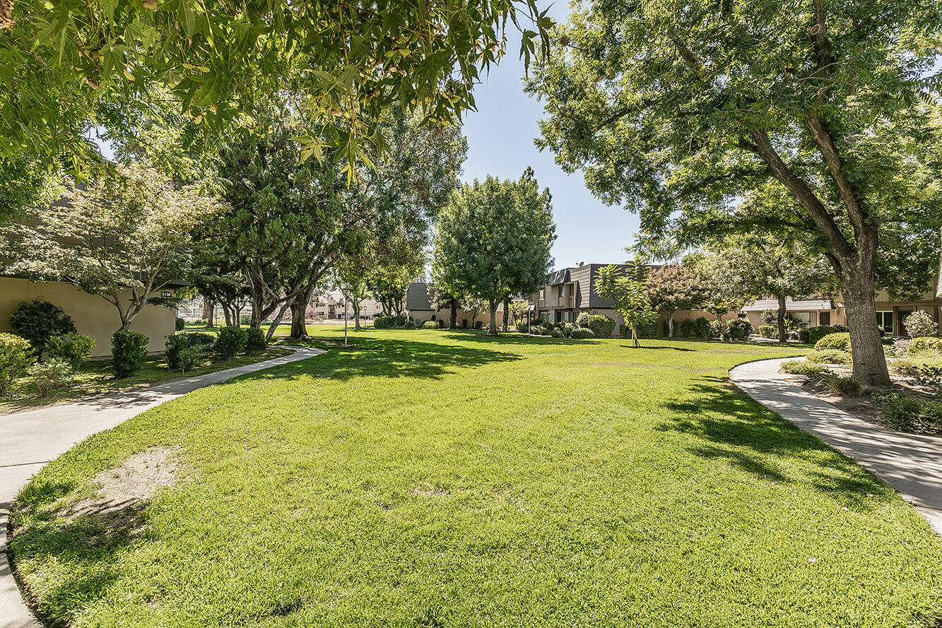 5138 E Ashlan #127, Fresno, CA 93727