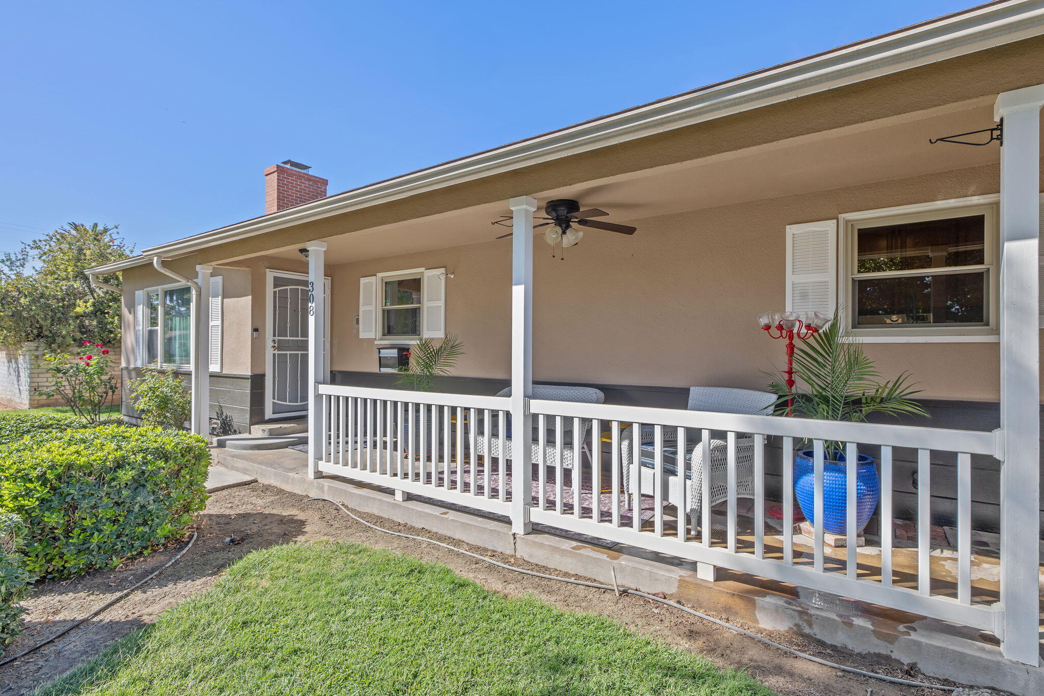 308 Sycamore Dr, Exeter, CA 93221