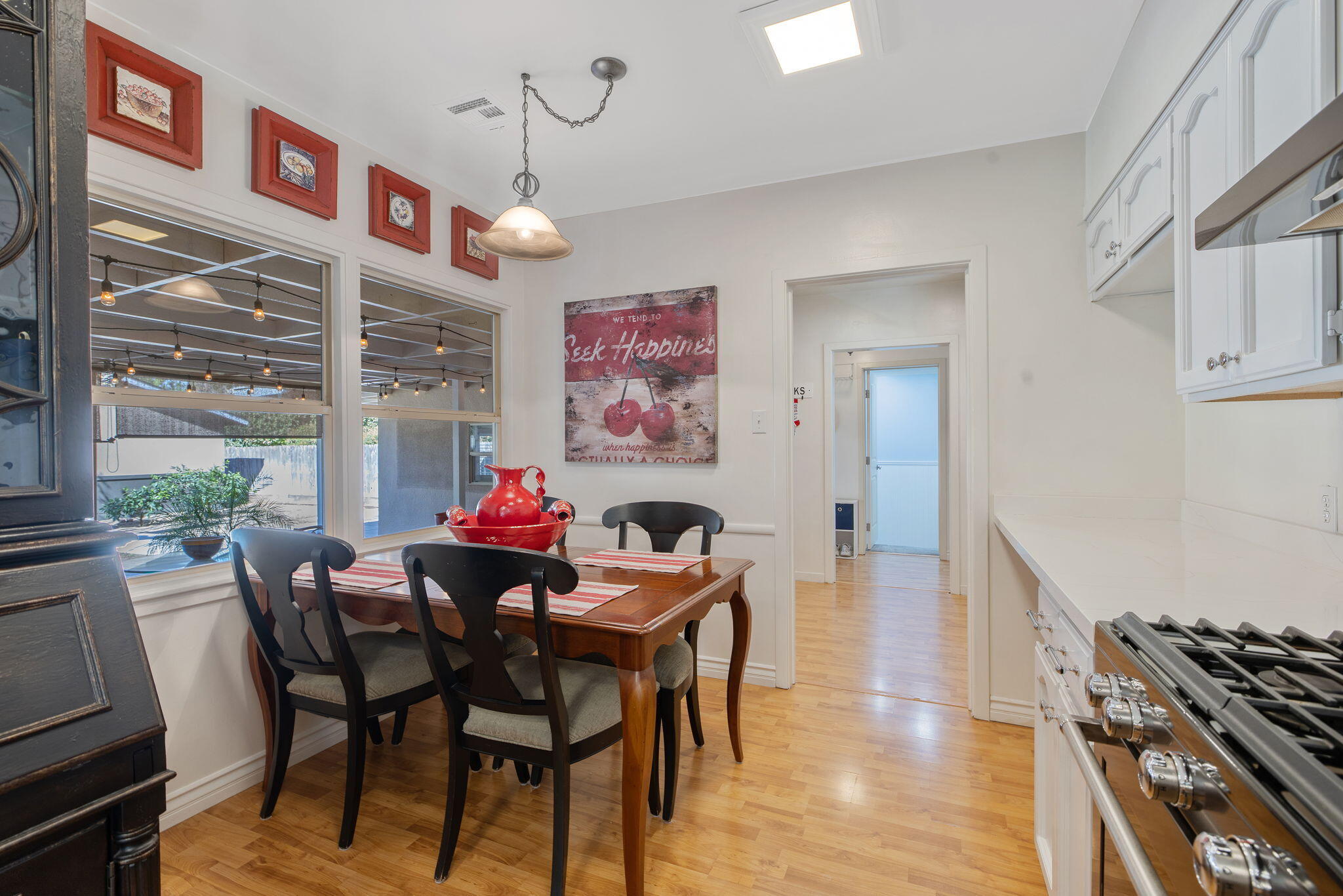 308 Sycamore Dr, Exeter, CA 93221