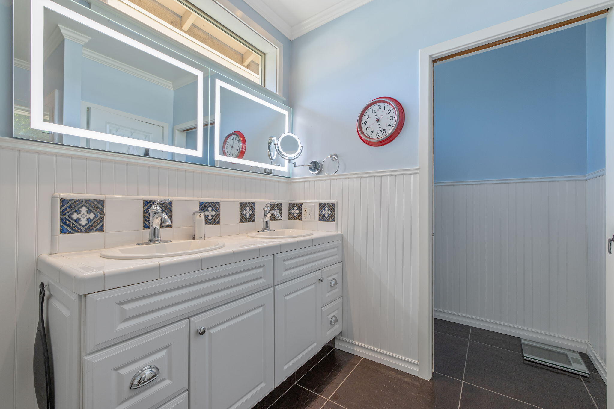 308 Sycamore Dr, Exeter, CA 93221