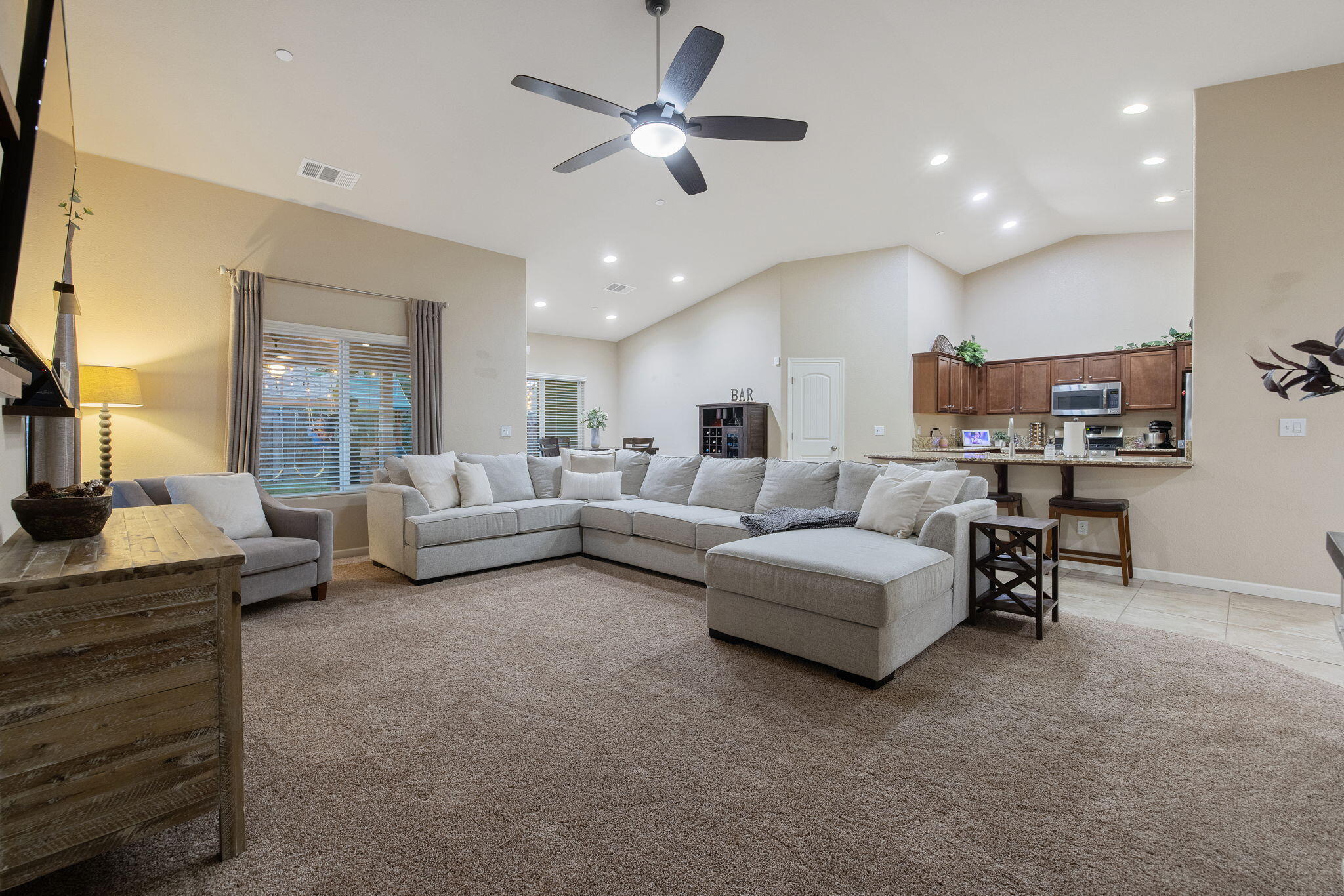 2597 Ship Rock Ave, Tulare, CA 93274