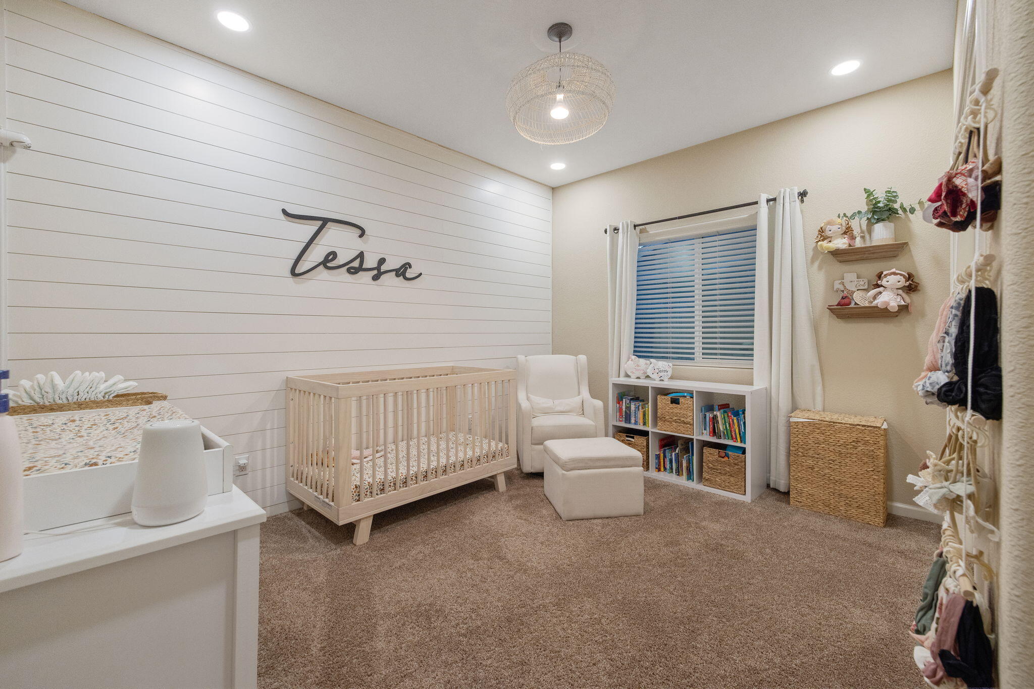 2597 Ship Rock Ave, Tulare, CA 93274