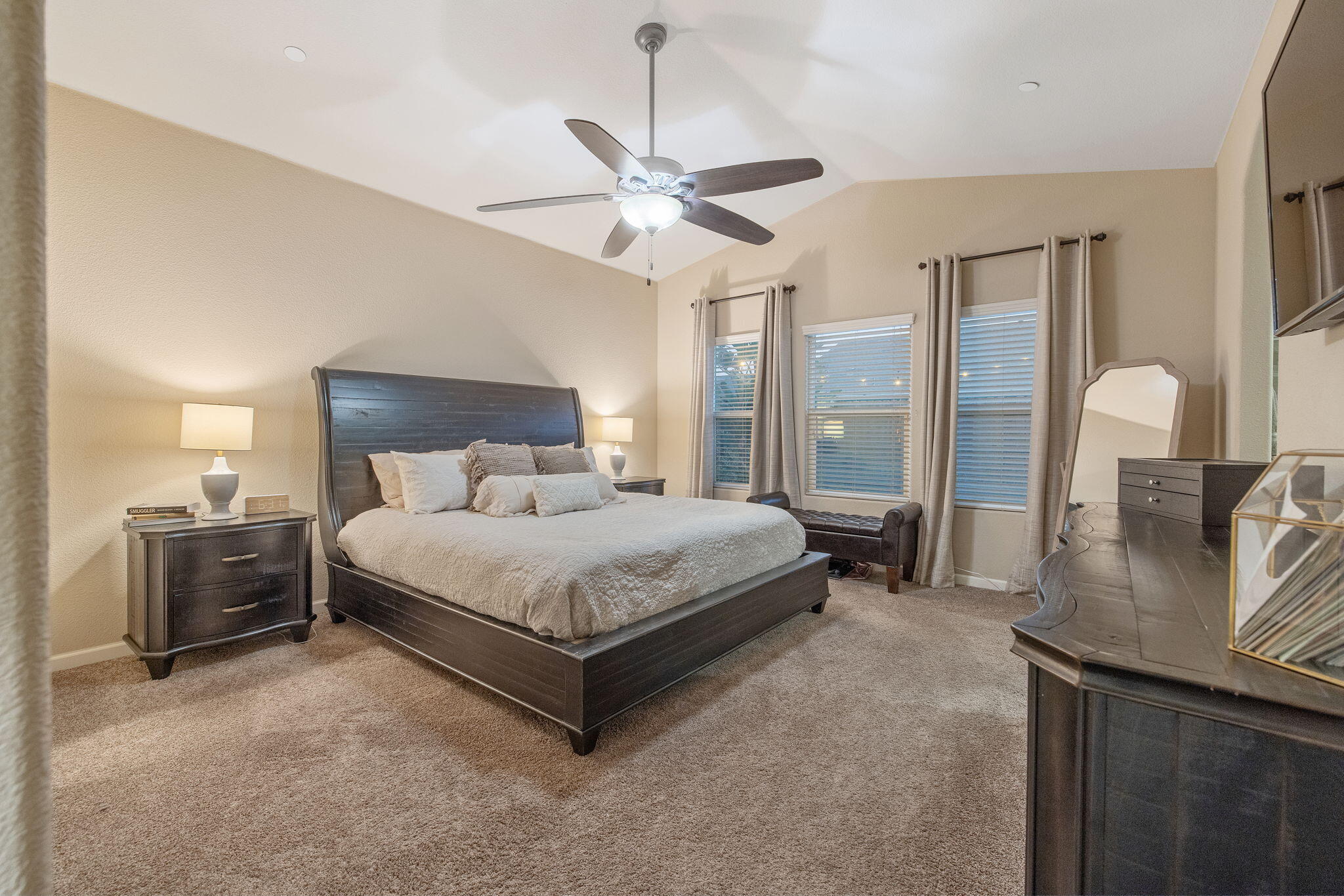 2597 Ship Rock Ave, Tulare, CA 93274