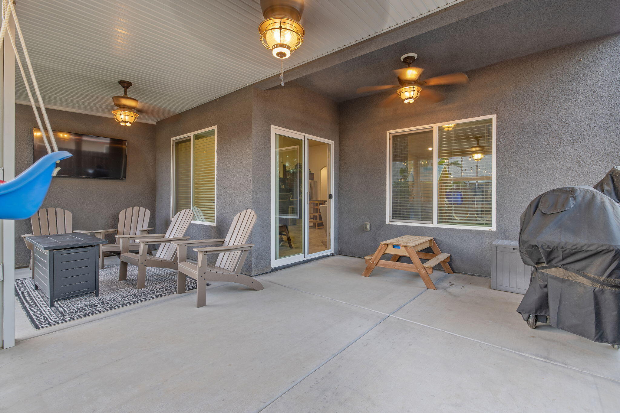 2597 Ship Rock Ave, Tulare, CA 93274