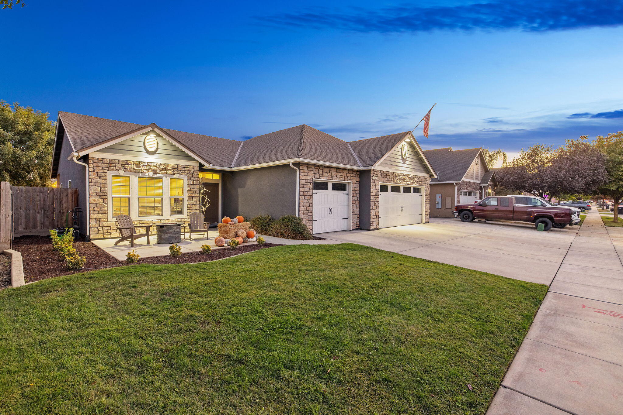 2597 Ship Rock Ave, Tulare, CA 93274