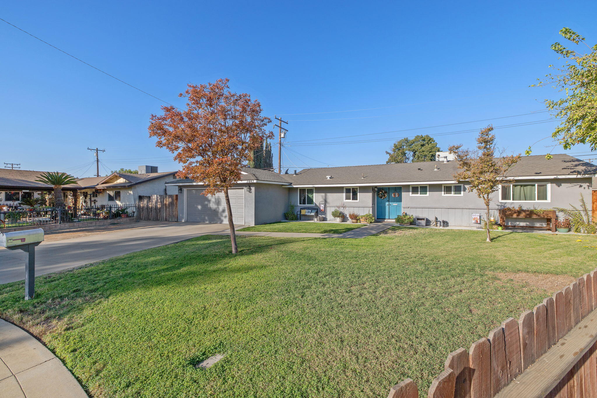 1447 S Thomas St, Visalia, CA 93292