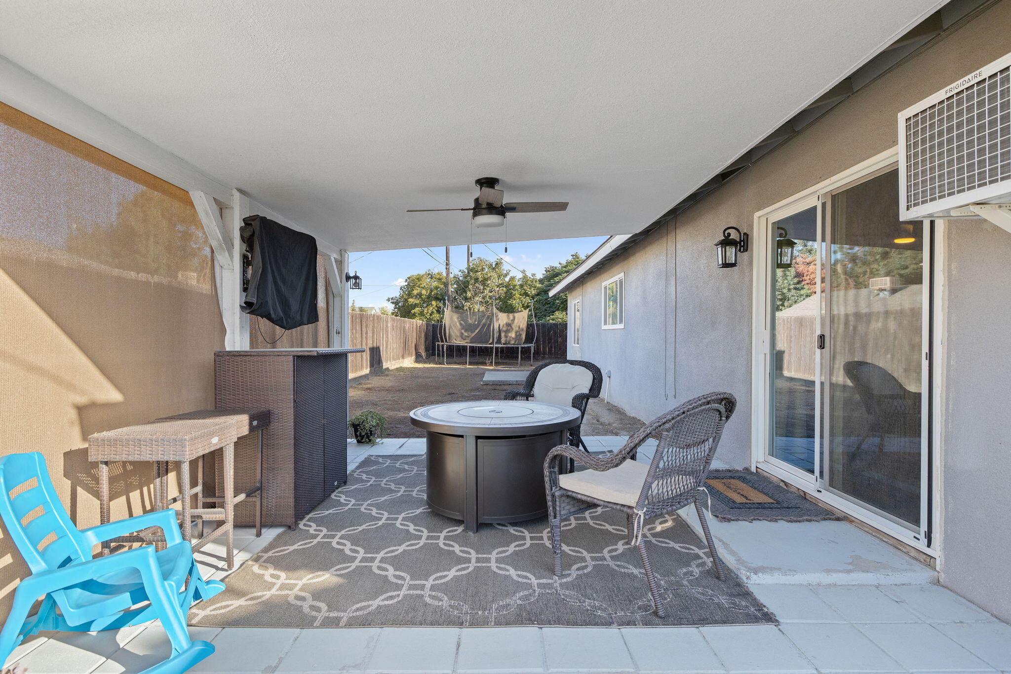 1447 S Thomas St, Visalia, CA 93292
