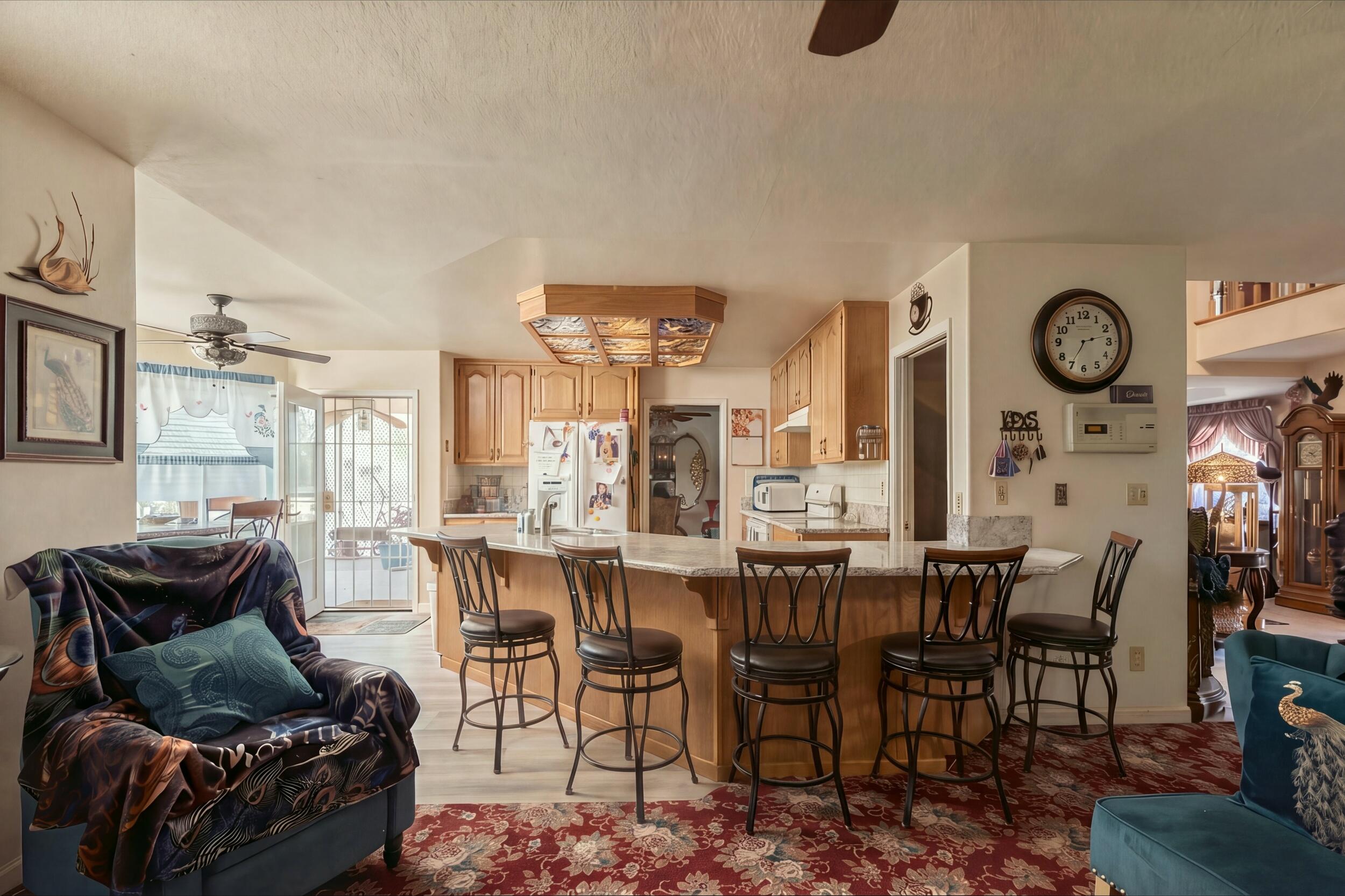 1127 W Gail Ave, Tulare, CA 93274