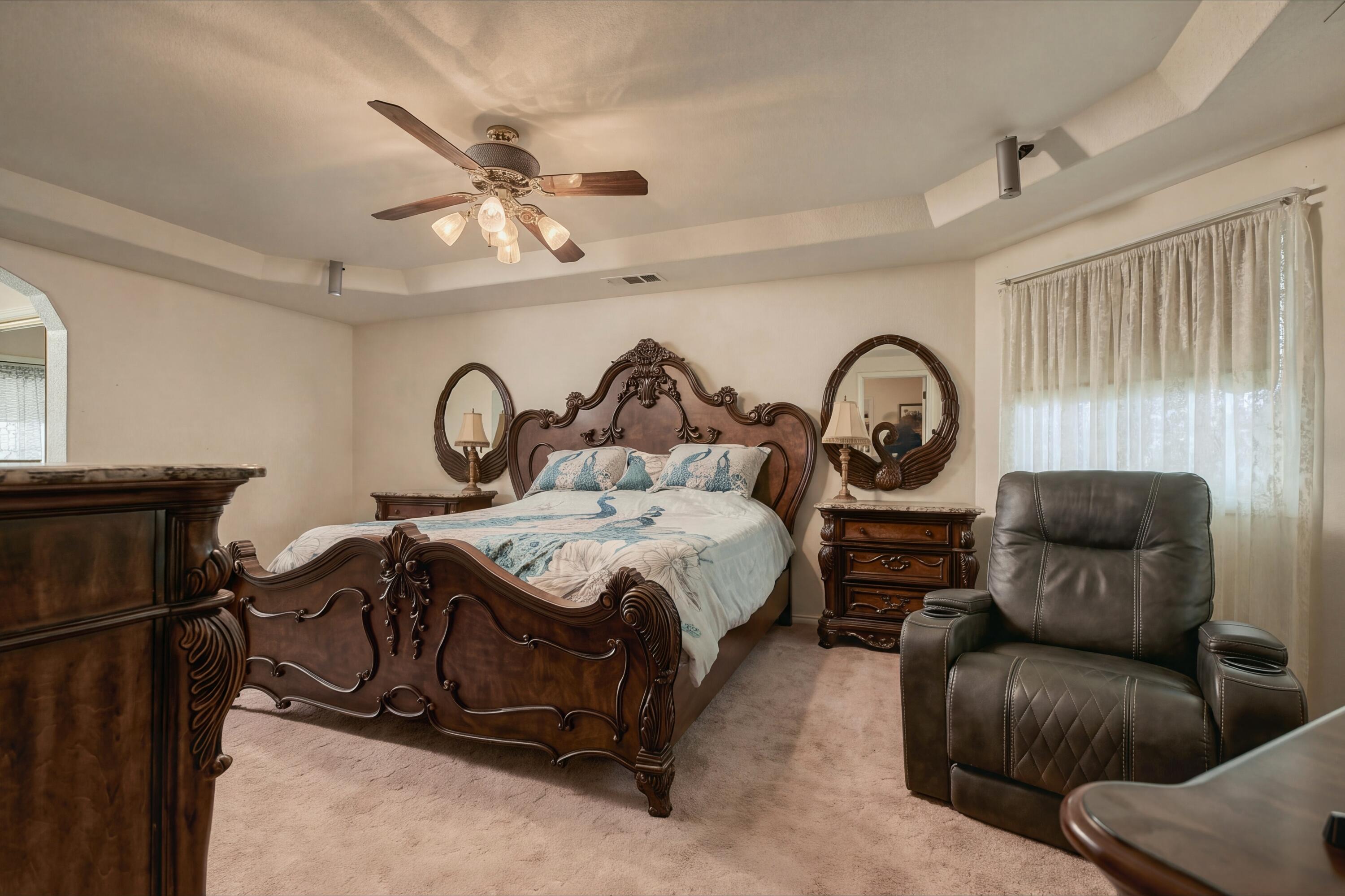 1127 W Gail Ave, Tulare, CA 93274