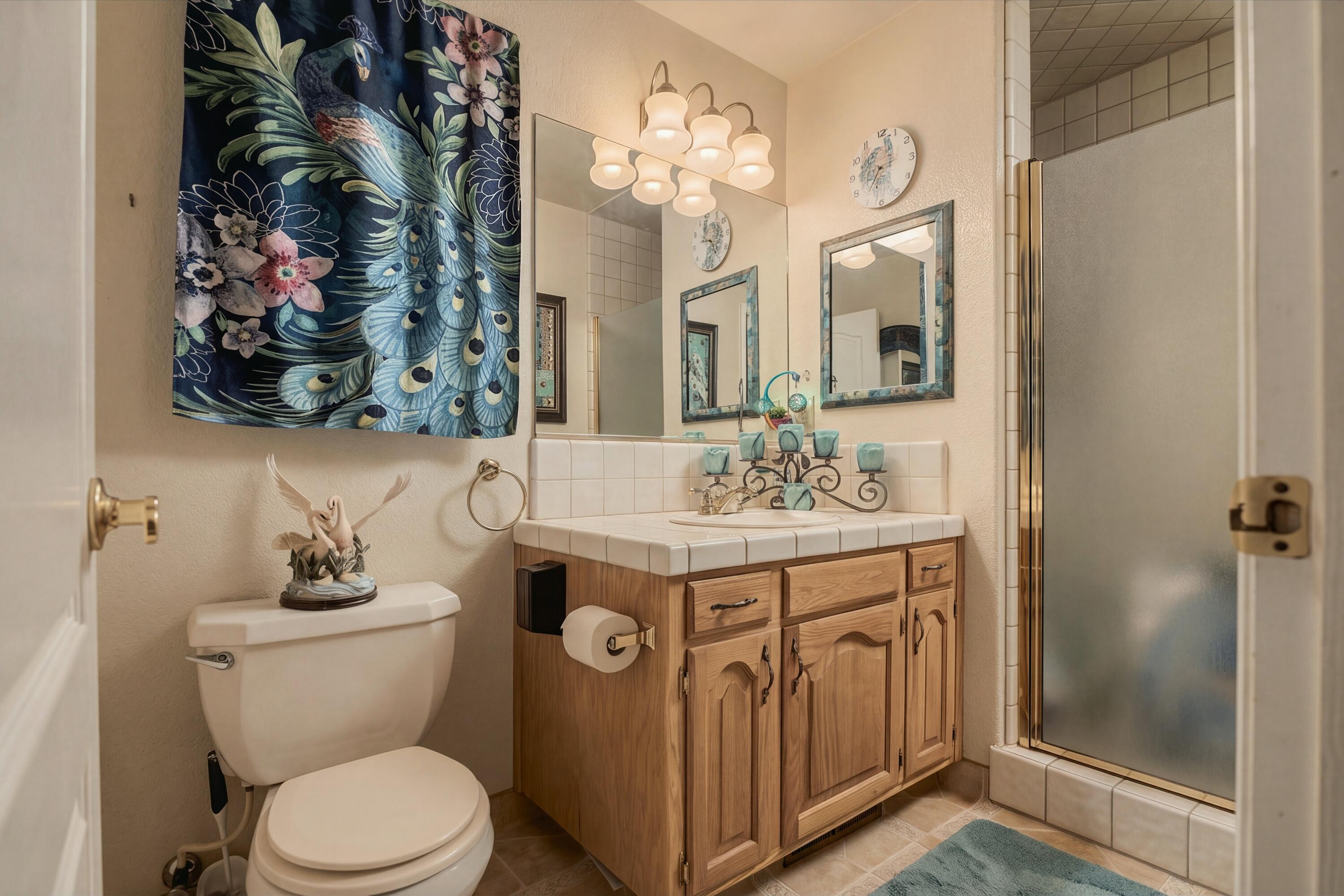 1127 W Gail Ave, Tulare, CA 93274