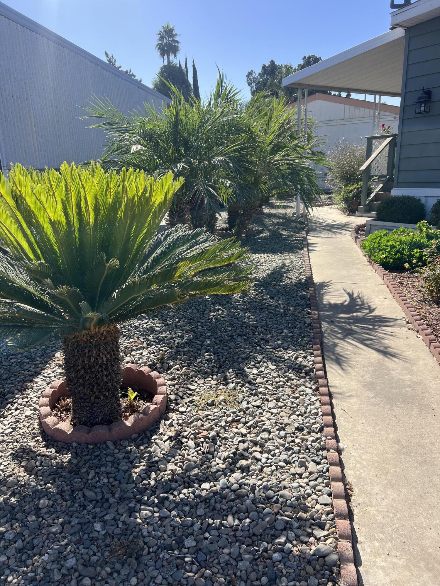 2400 W Midvalley Ave #P2, Visalia, CA 93277