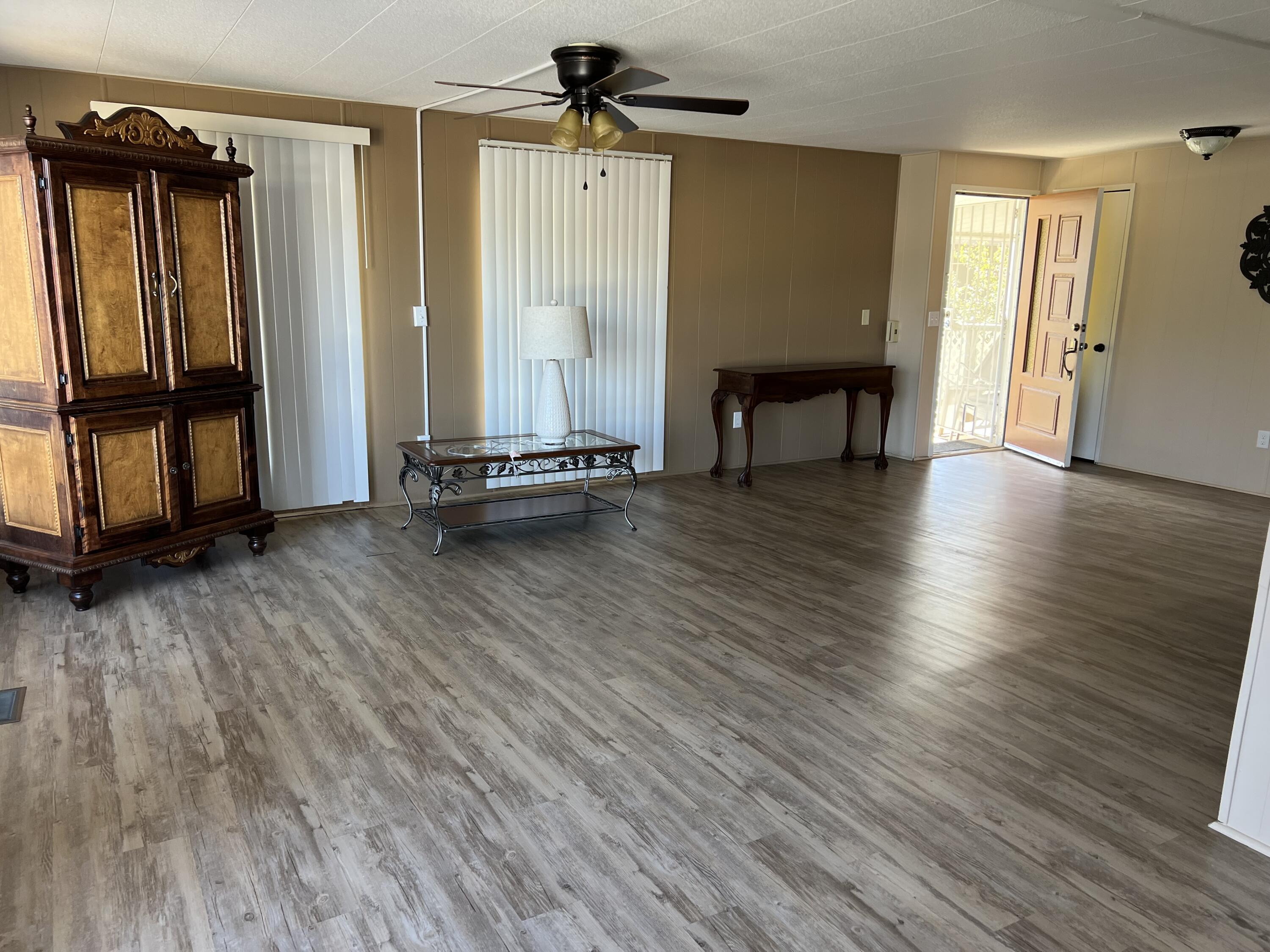 2400 W Midvalley Ave #P2, Visalia, CA 93277