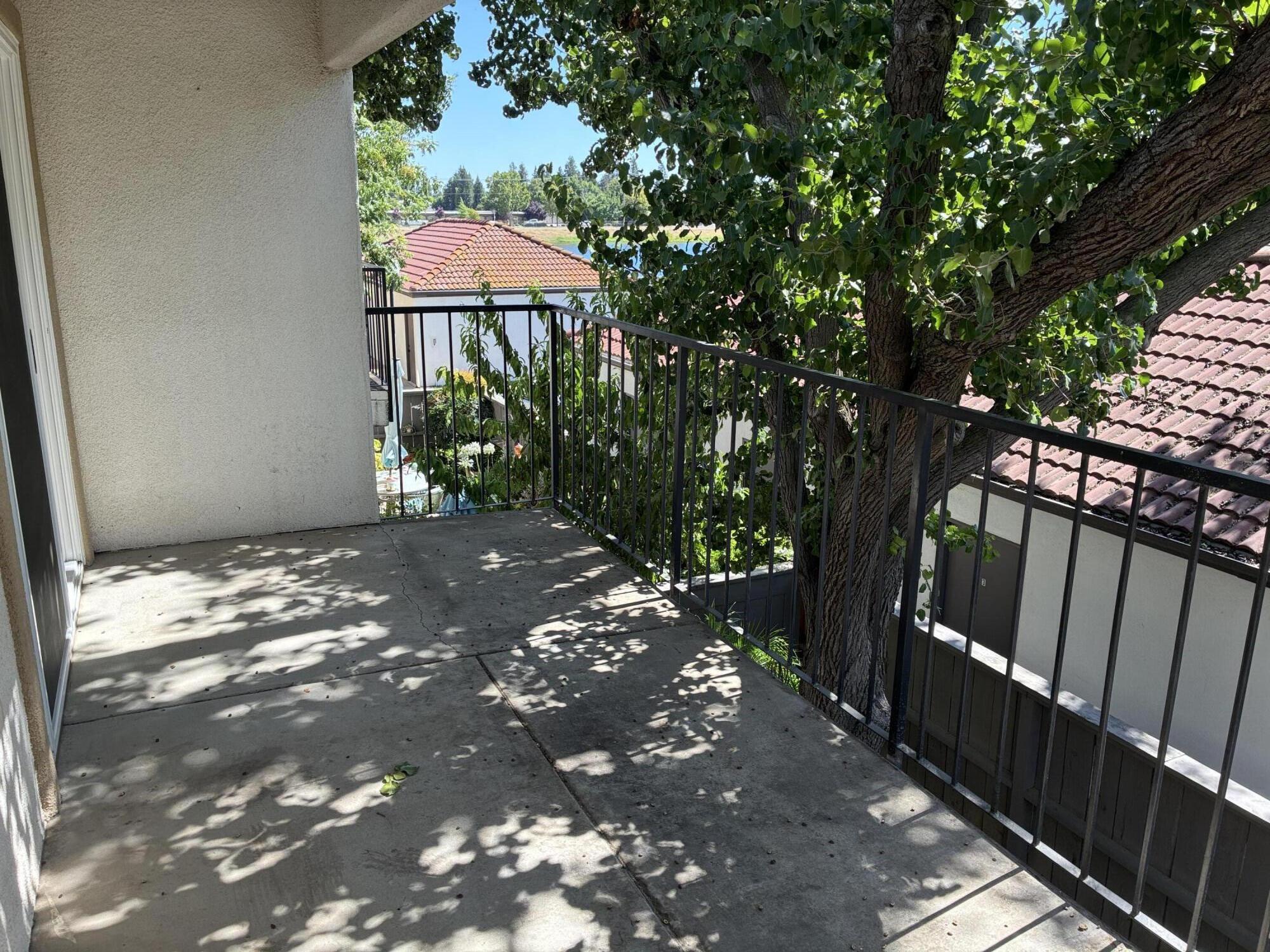 8147 N Cedar Ave #201, Fresno, CA 93720