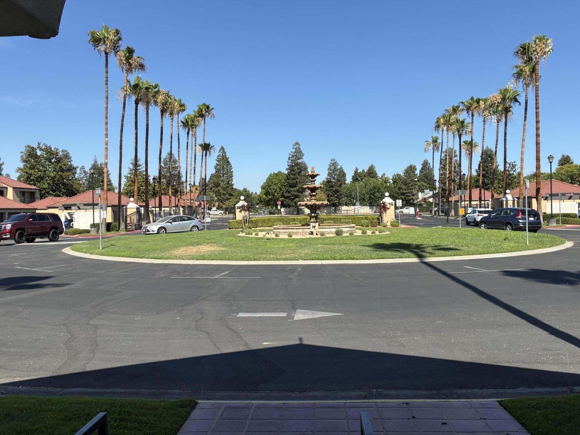 8147 N Cedar Ave #201, Fresno, CA 93720