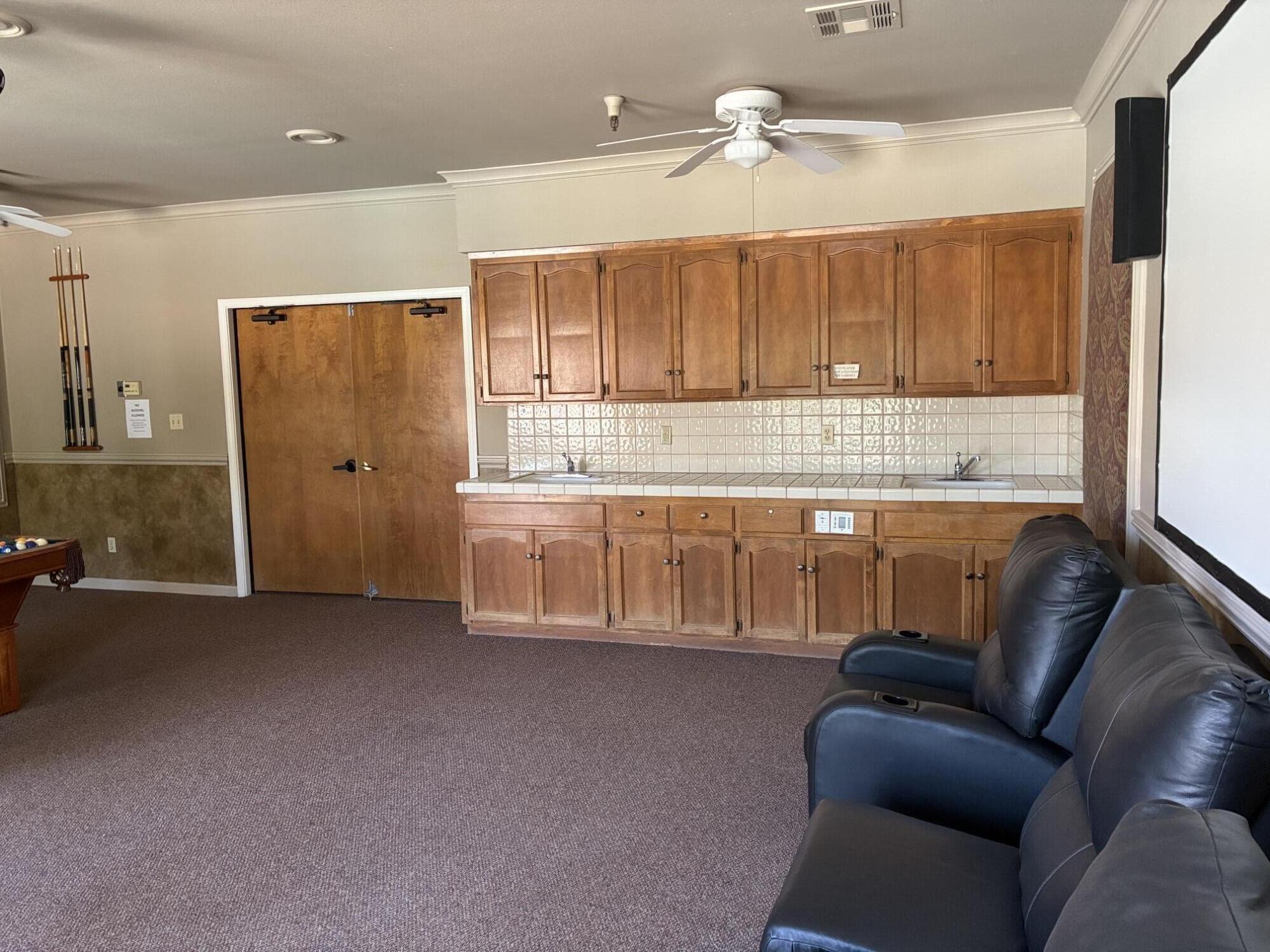 8147 N Cedar Ave #201, Fresno, CA 93720