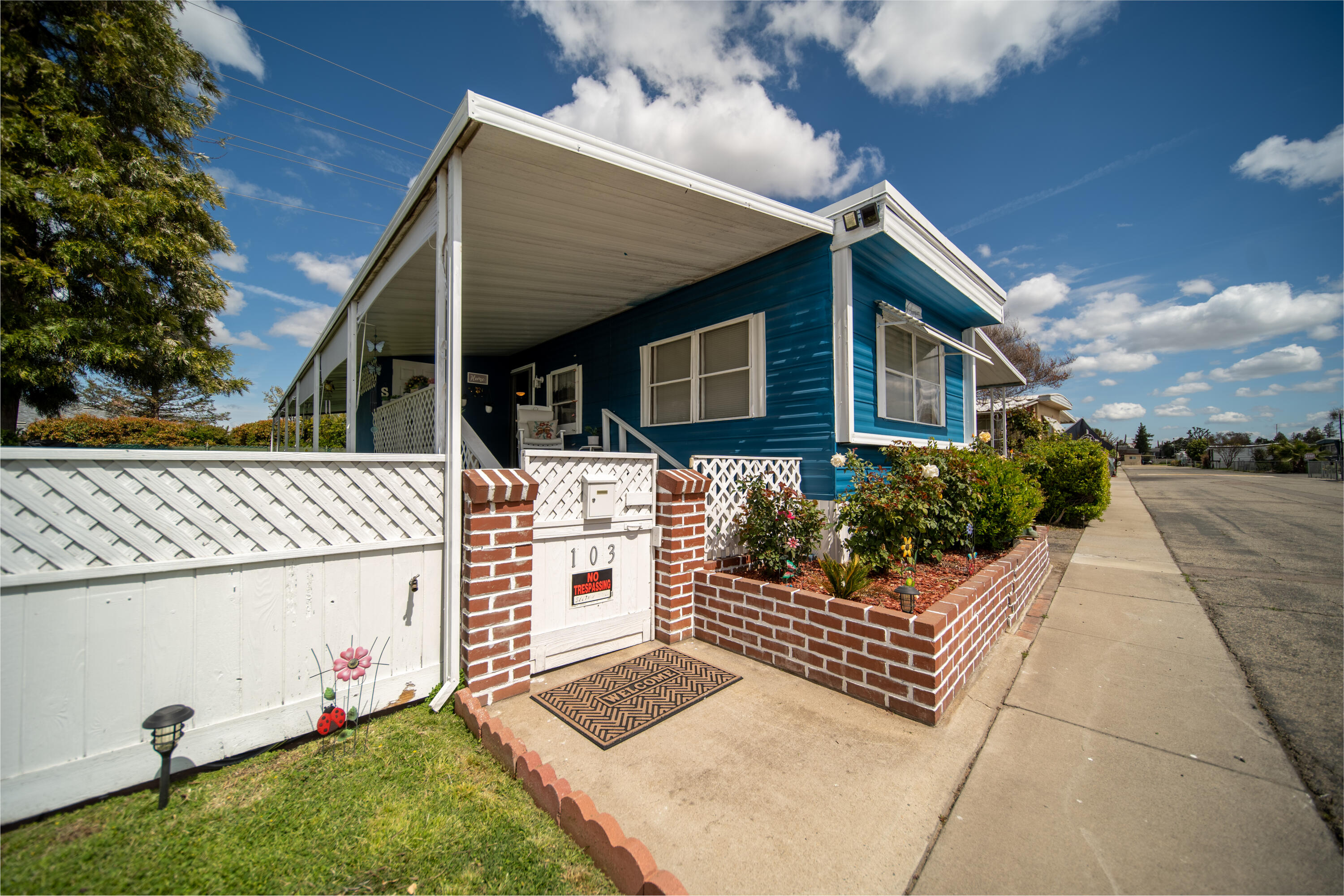 7676 N Fresno St #103, Fresno, CA 93720
