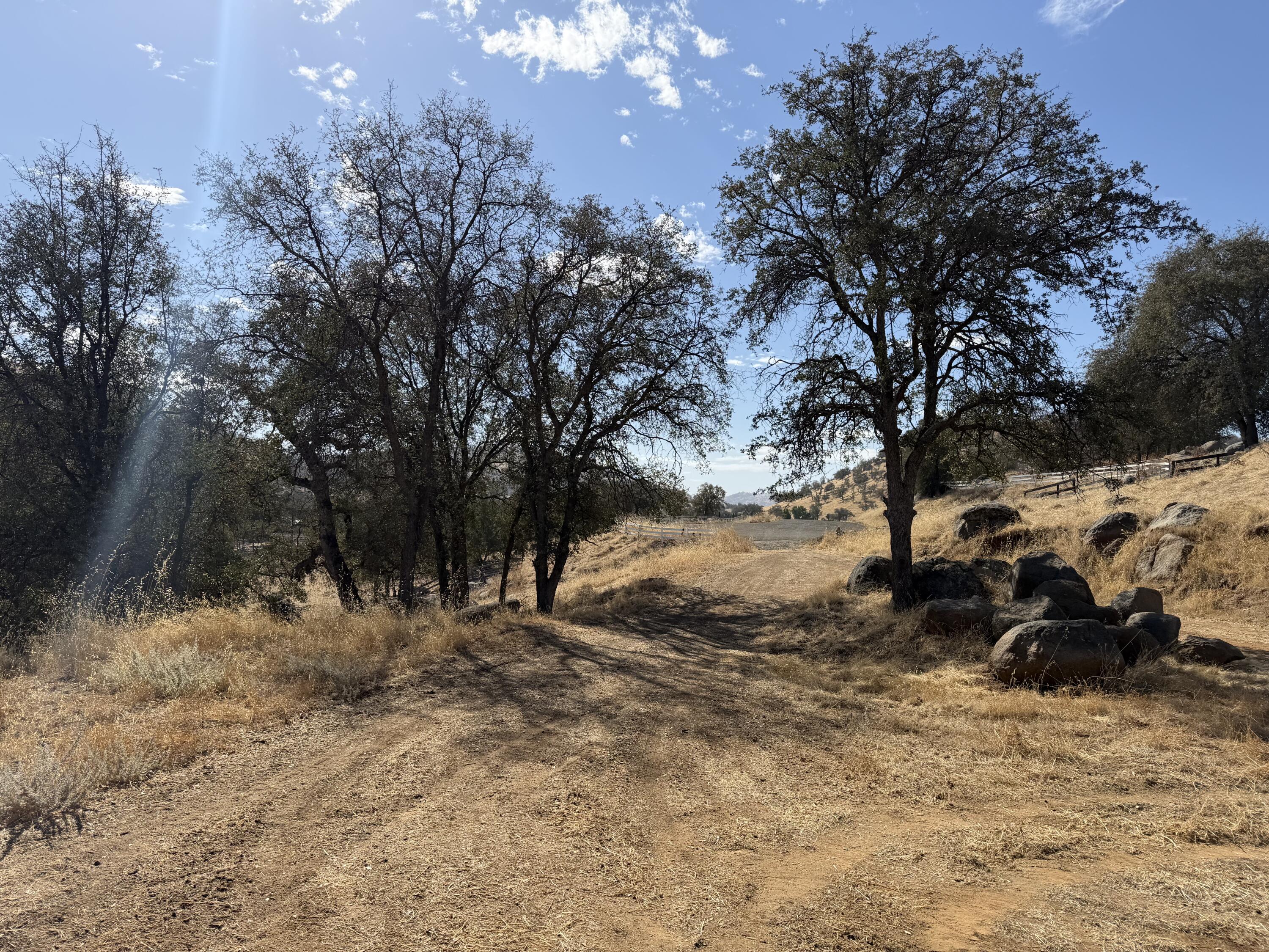 16326 Wrangler Dr, Springville, CA 93265