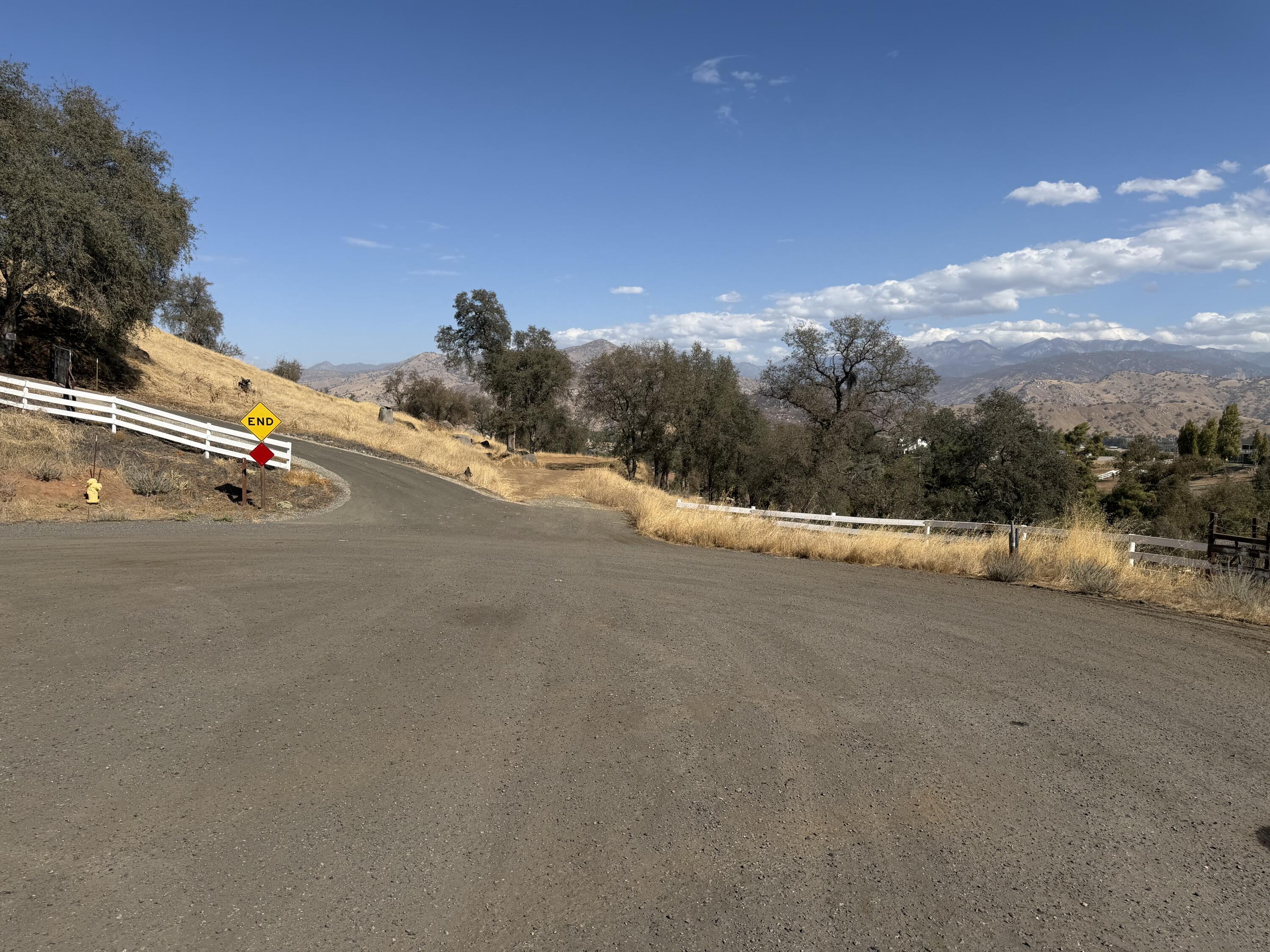 16326 Wrangler Dr, Springville, CA 93265